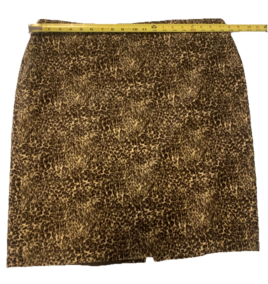 Talbots Leopard Print Velvet Pencil Skirt size 16 - Image 3 of 4
