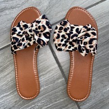 Leopard Print Bow Sandals Flats Size 9.5 NWOT