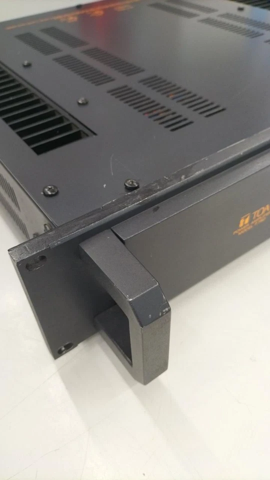 TOA P75D Power amplifier rack type From Japan - Image 2 of 4