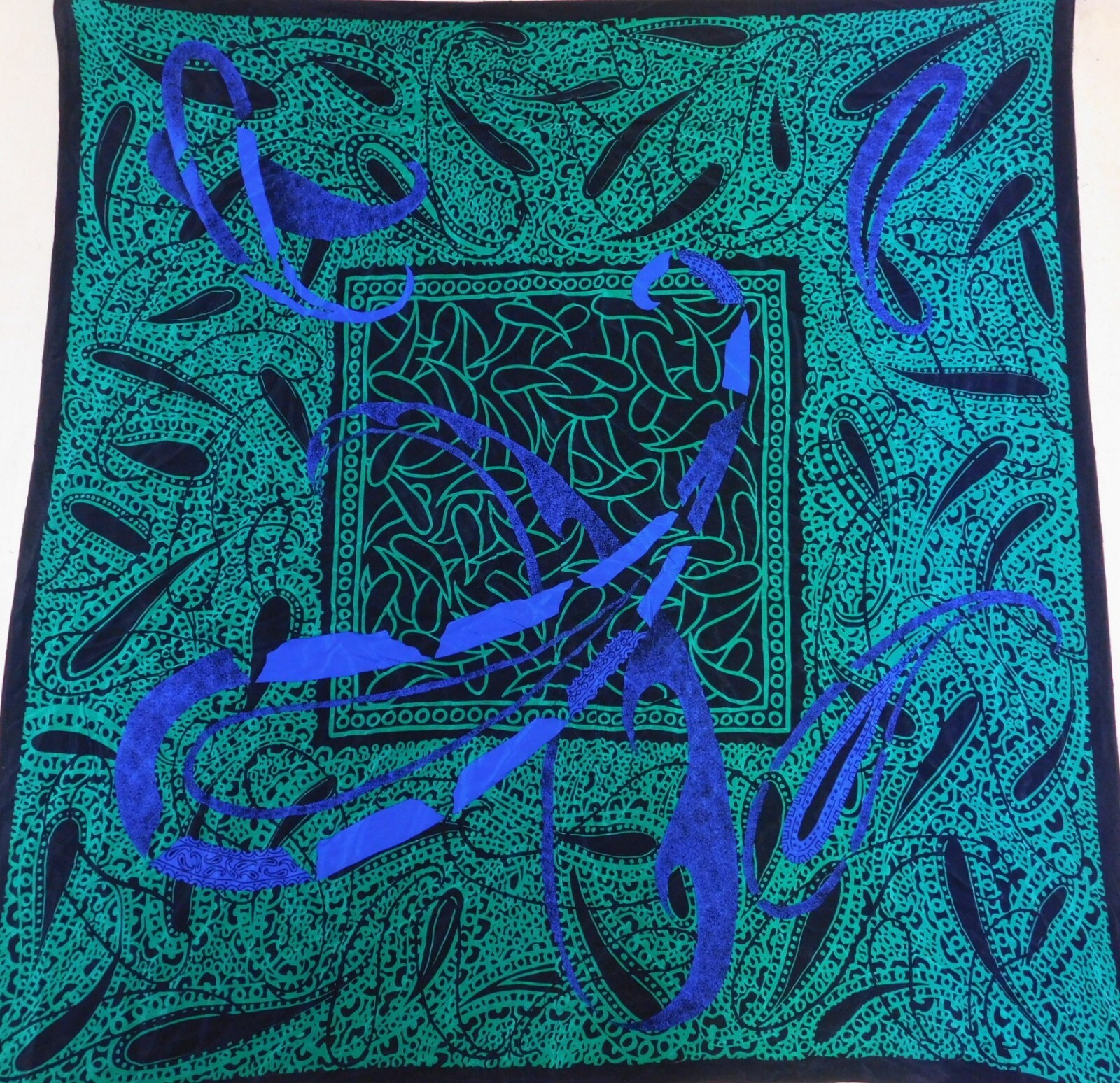 Vintage 100% Pure Silk Scarf for Women 86cm x 90cm Elegant Style-image