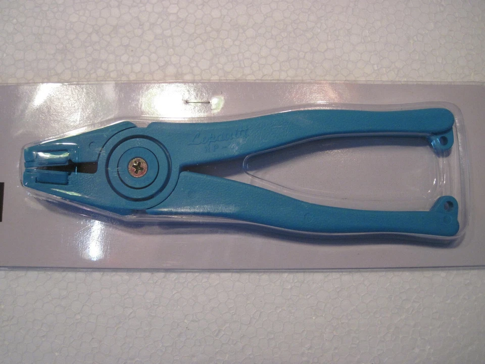 Tiffany Zange "Blue Runner"