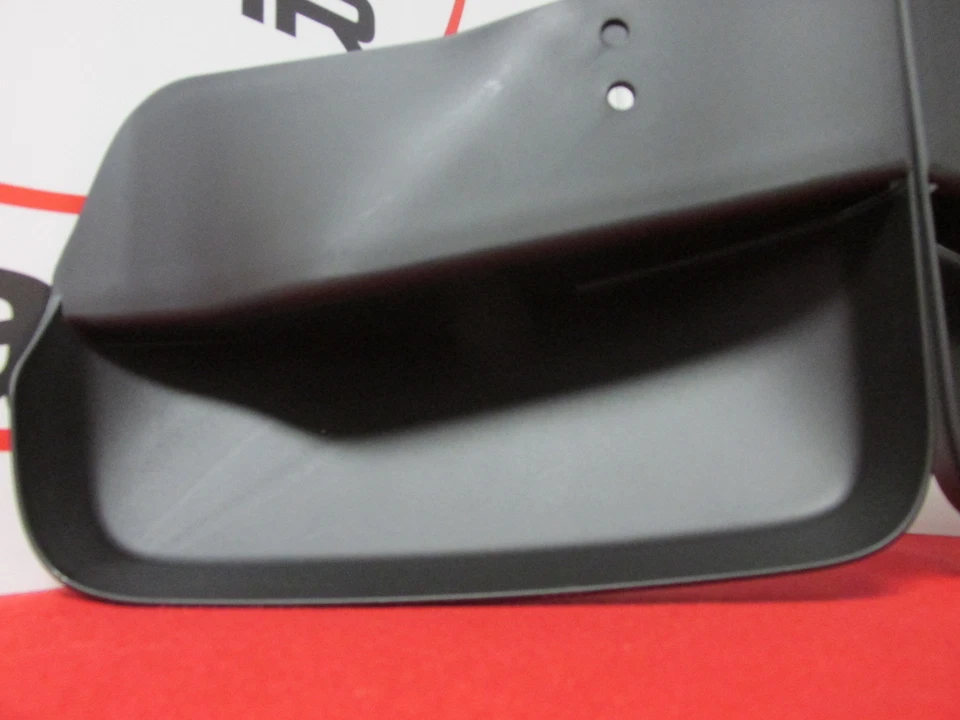 Kit de protección contra salpicaduras delanteras Dodge Grand Caravan Chrysler Town & Country NUEVO OEM MOPAR Foto 4 de 4