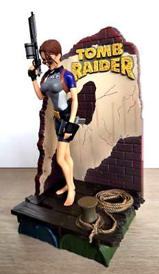 Neca Eidos Playmates Tomb Raider Lara Croft Wet Suite Diorama Figur Statue TOP!