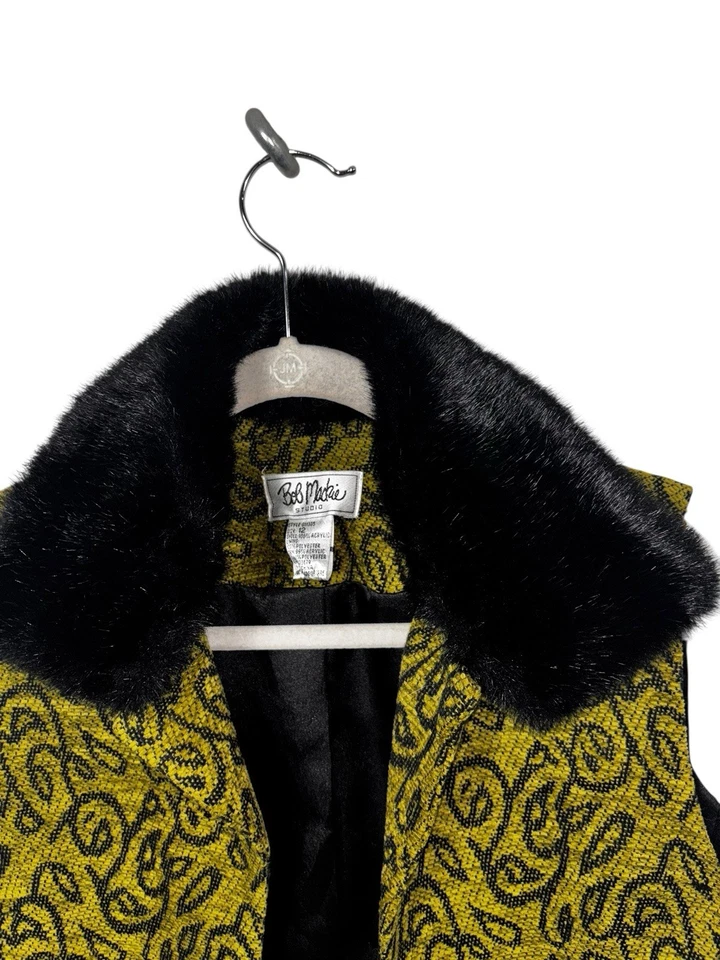 Chaleco Bob Mackie Usable Arte Negro Imitación Piel Cuello Dorado Brocado Estampado Animal Foto 3 de 4