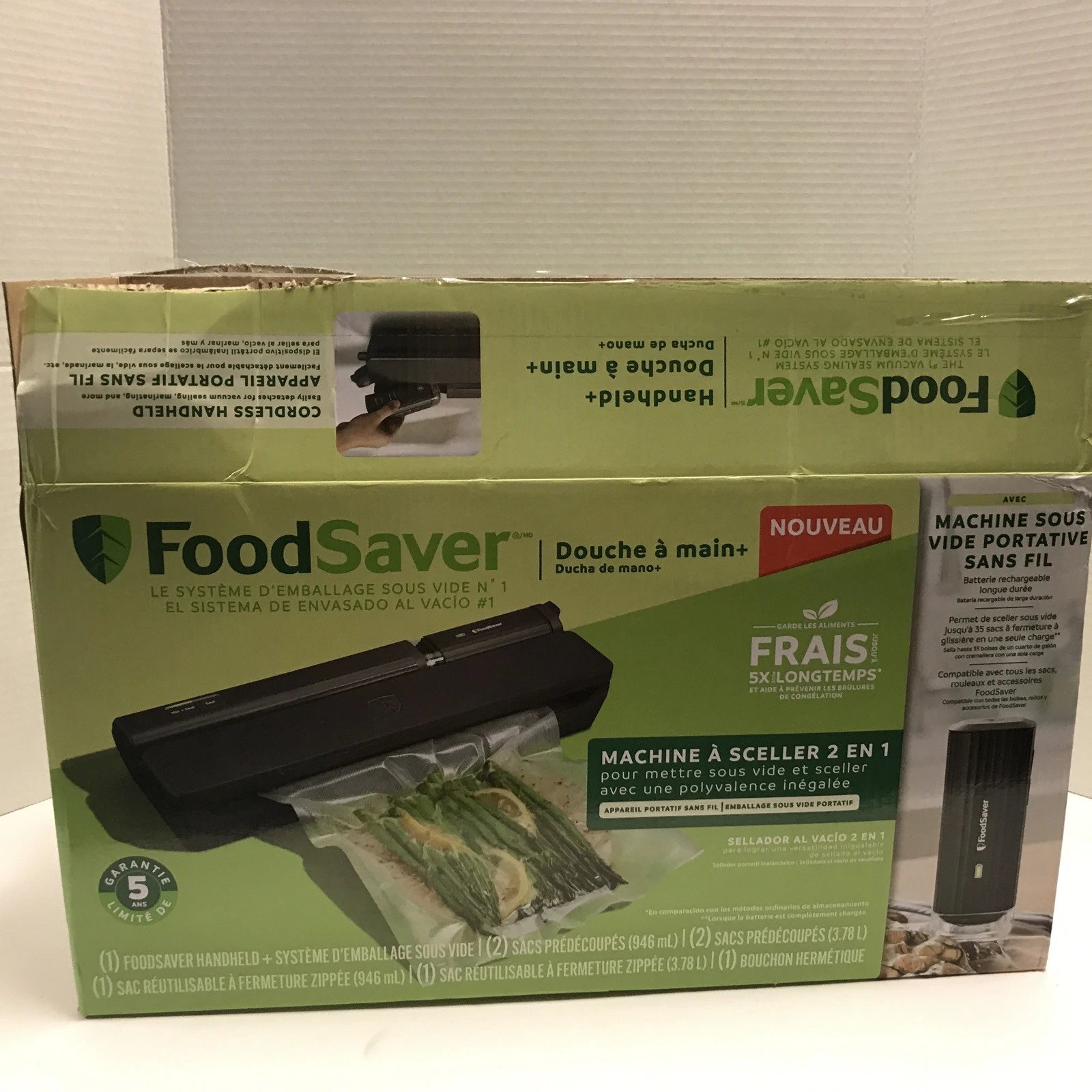 FoodSaver Vacuum Sealing System Black 2-in-1 Sealer Cordless MS2010 Spot Clean