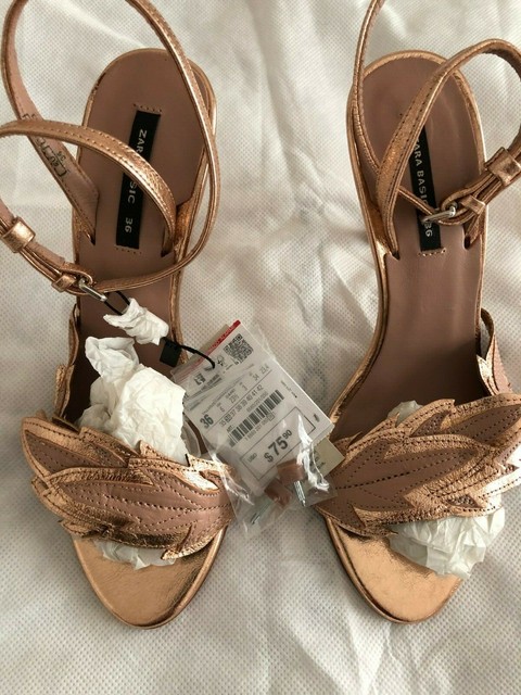 wide white womens sandals