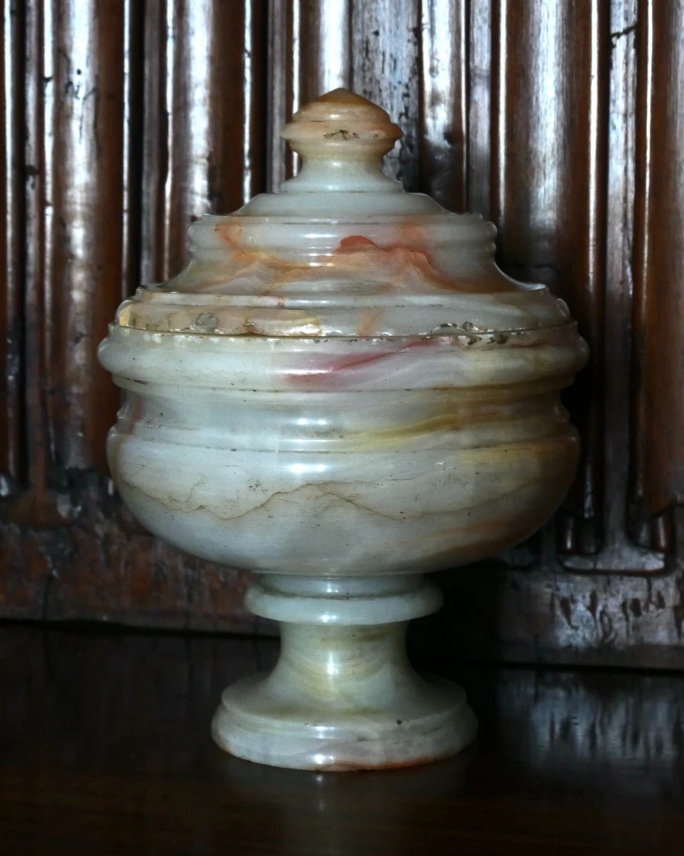 Vase En Albâtre Sculpté à La Main - Décor Floral Vintage, Occasion, Couleur Beige