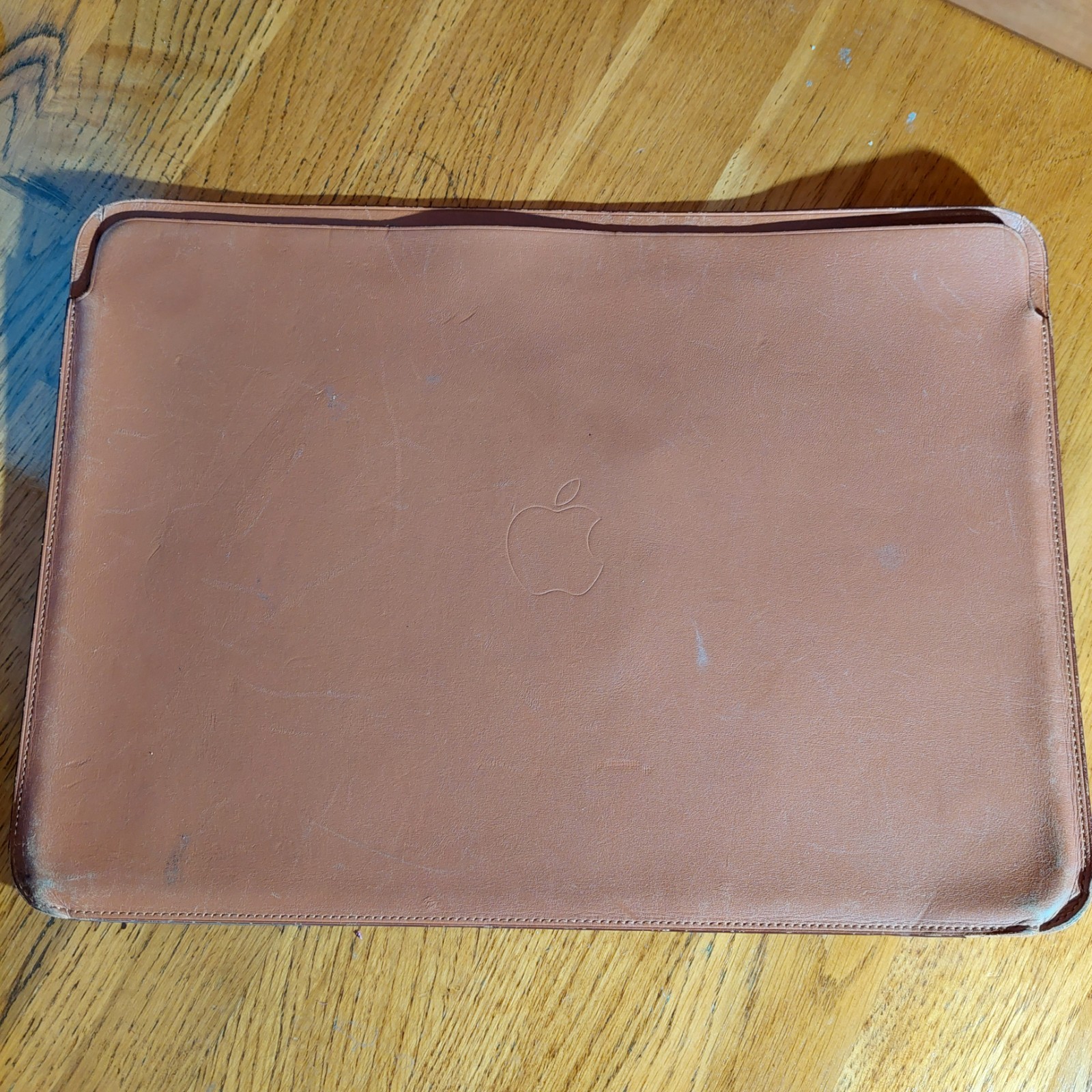 Macbook Pro / Air 13" Leather Sleeve - Brown OFFICIAL GENUIN