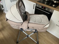 Silvercross Carrycot Bassinet With Stand With Wheels VGC