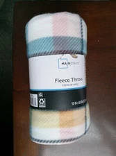MAINSTAY FLEECE THROW 50  IN X 60  INCHES Manta De Vielon Spring Plaid