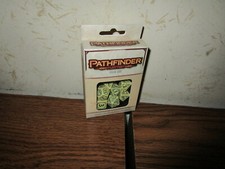 Q-Workshop- Pathfinder 2.0 Playtest Green Dic...