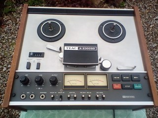 TEAC A2300SD REEL TO REEL TAPE RECORDER UNTESTED