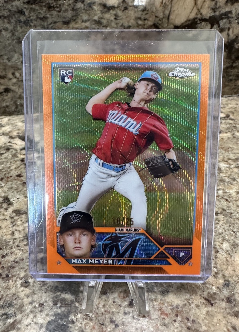 2023 Topps Chrome - Max Meyer #104 Orange Wave Refractor /25 (RC)