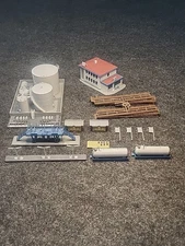 Kibri Z Scale 1 /220 6726 /6727/ 6728? Fuel Oil Tanks Refinery  Fully Assembled 