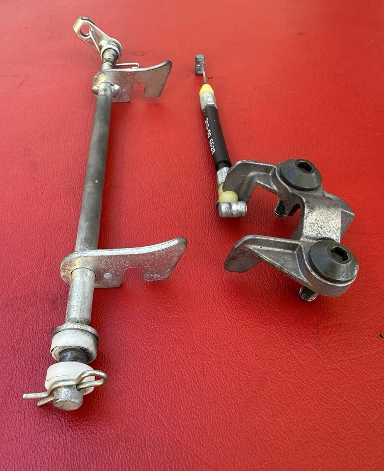 Yamaha Yzf R6 2006 2007 OEM asiento trasero pasajero cierre mecanismo de montaje Foto 4 de 4