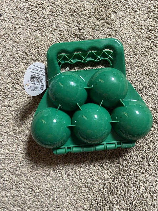 Slippery Racer 5 in 1 Snowball Maker Green Easy-Grip Handle Kids Plastic