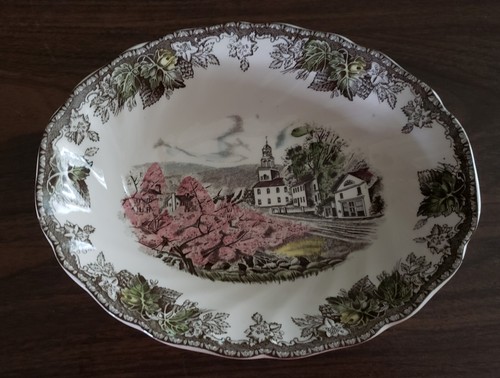 JOHNSON BROTHERS FRIENDLY VILLAGE THE VILLAGE GREEN SERVING BOWL MADE IN ENGLAND - 第 1/4 張圖片