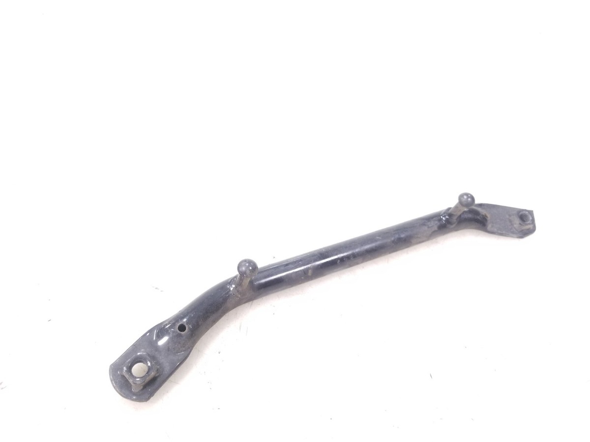 04 Kawasaki ZZR600 ZX600 E ZX-6 Right Tail Subframe Mount