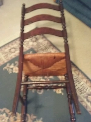 ANTIQUE RUSH CANE STRAW BOTTOM LADDER SLAT BACK CHAIR BEAUTIFUL