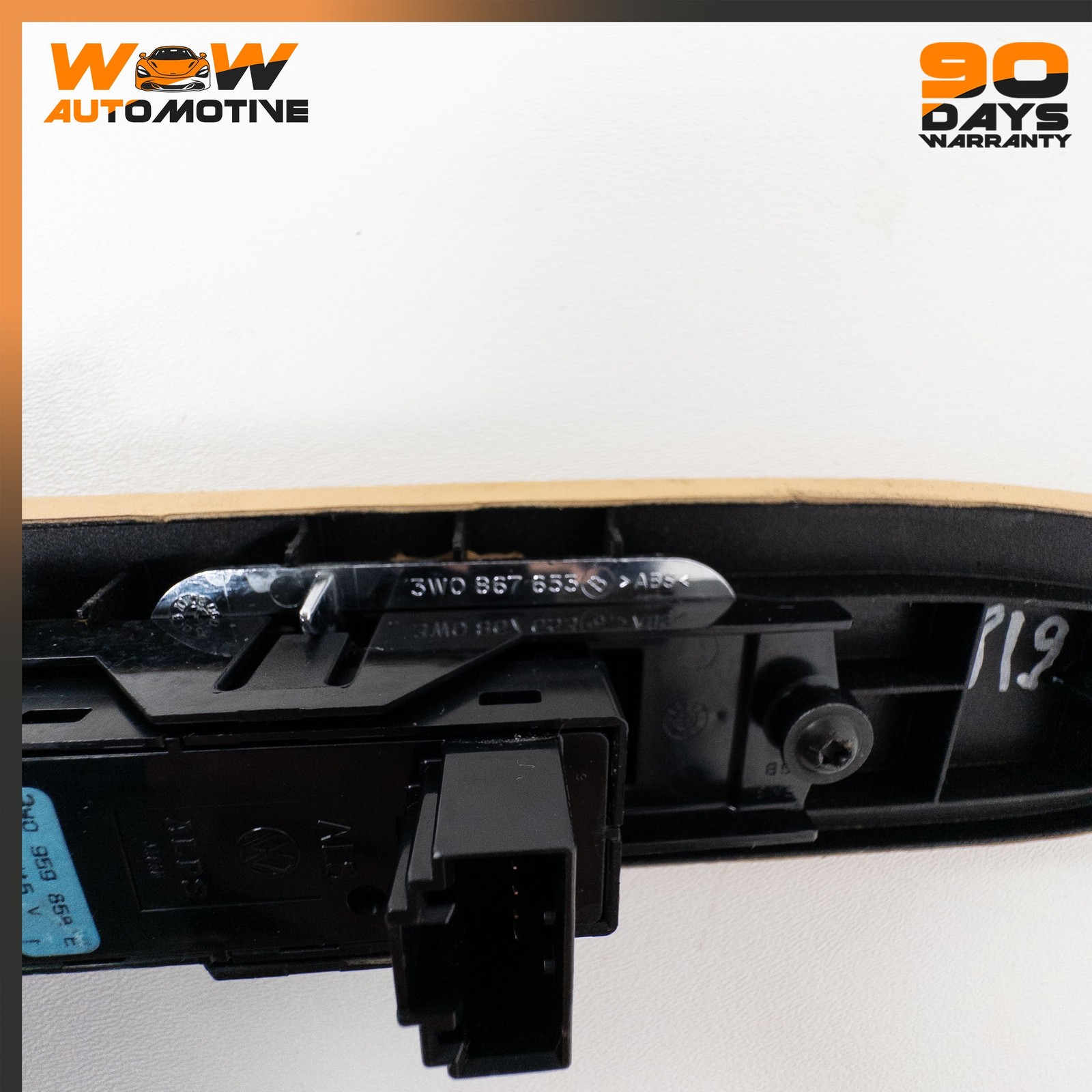 04-19  BENTLEY CONTINENTAL GTC FRONT RIGHT WINDOW REGULATOR SWITCH TRIM OEM