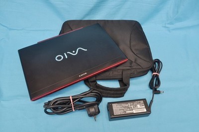 SONY VAIO PCG-4121GM Core i3-2330M 2,20GHz RAM 4GB inkl. Netzteil und Tasche