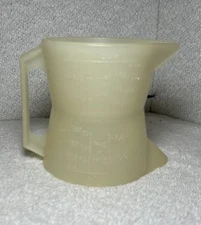 Vintage Westland Plastics Inc Wet n Dry Measuring Cup 2 Sided 1 Cup Each Side