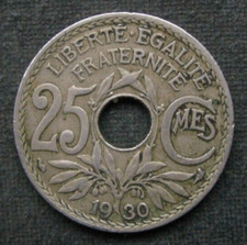 B5) France 25 Centimes 1930 France +++ HOLE COIN +++