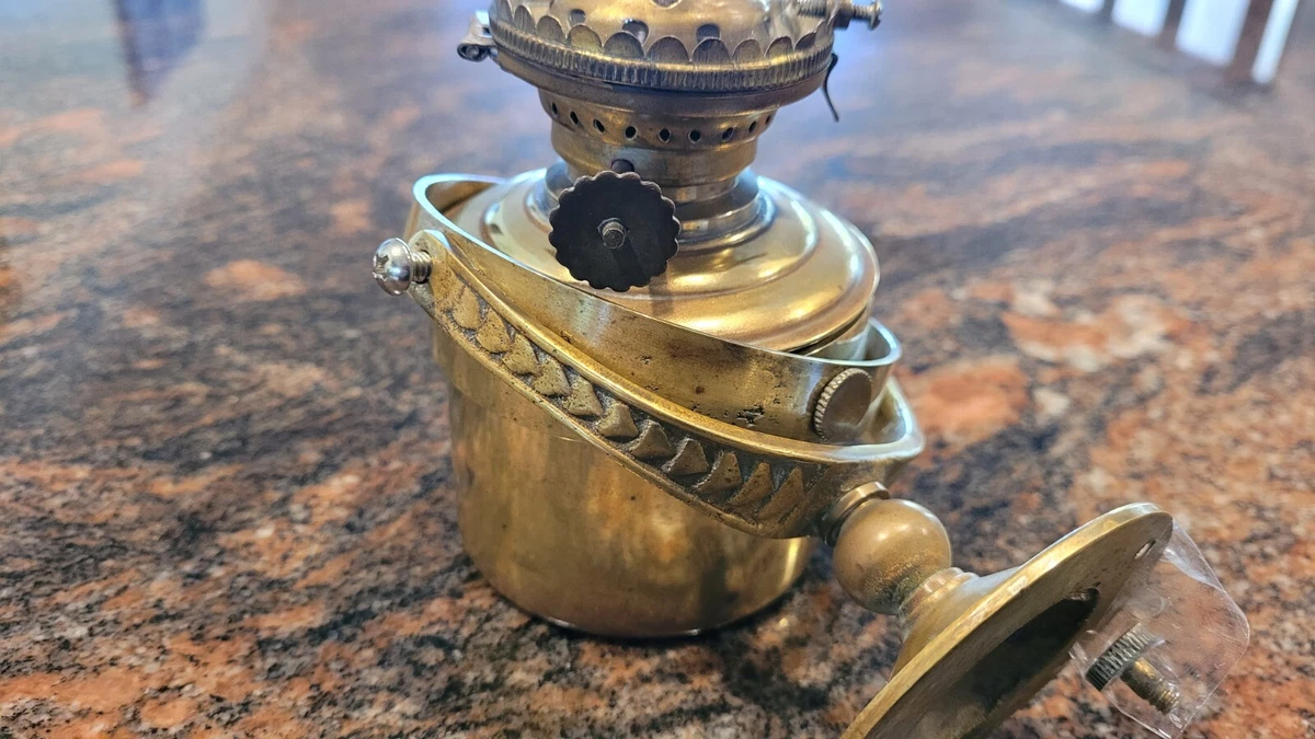 Den Haan Rotterdam Gimballed Oil Lamp