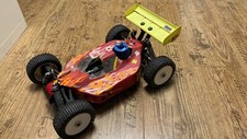 Mugen Seiki MBX5 Nitro Buggy (no Kyosho, Associated, HB) 1:8 4WD Motore Sirio