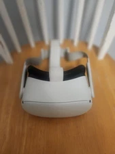 Oculus Quest 2 64GB White All-in-One VR Headset (USED) (BATTERY'S NOT INCLUDED)