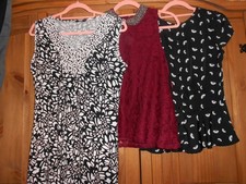 3 Tops, Black/White Sleeveless, Papaya Black Blouse. Burgundy Lace Top, Size 12