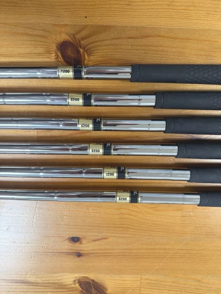 Juego de plancha Ping i210 6 piezas 5-9-W punto azul rígido flexible dinámico dorado S200 diestro Foto 4 de 4