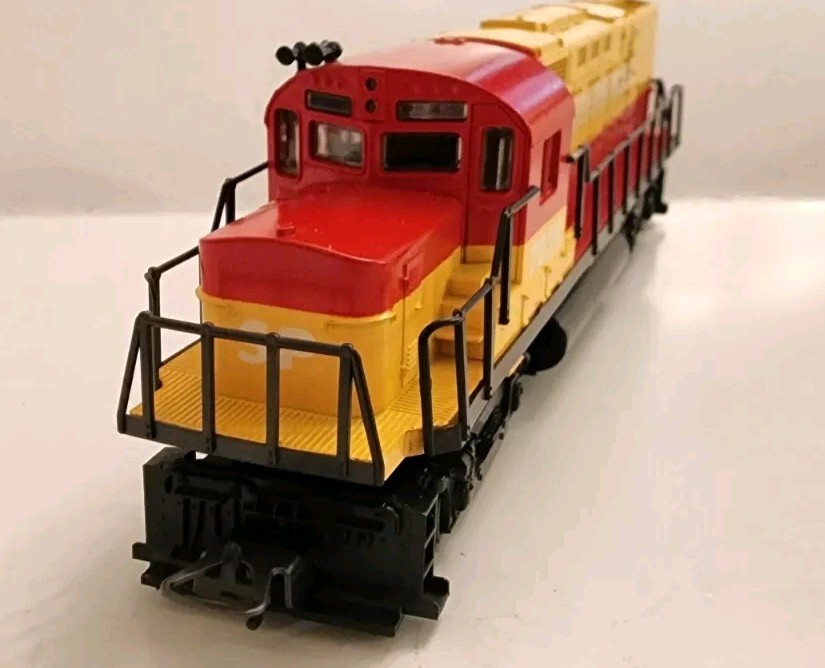 Lima HO Scale Diesel Engine Southern Pacific #7028 | eBay