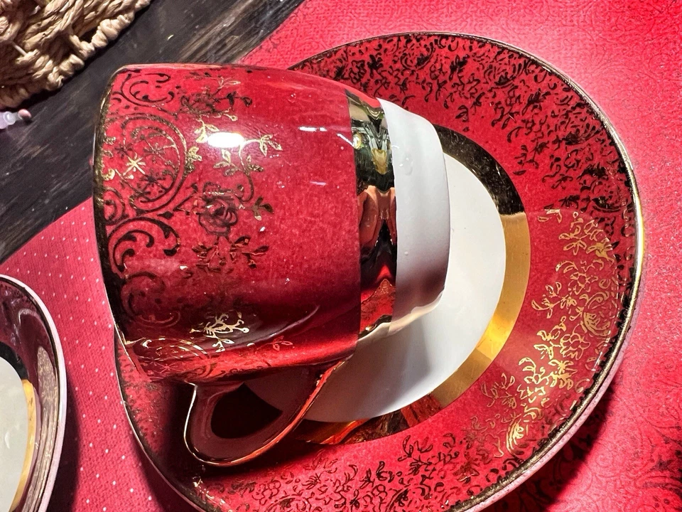 Juego de 5 tazas y platillos Demitasse vintage Salem Co.Aristocrat 28 quilates borgoña/oro Foto 3 de 4