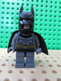 Batman Lego - Gray Suit, Gold Belt, Cape, Authentic Minifigure Legos 76012 NM