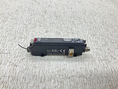 Keyence FS-V32CP Fiber Optic Amplifier FSV32CP (TSC)