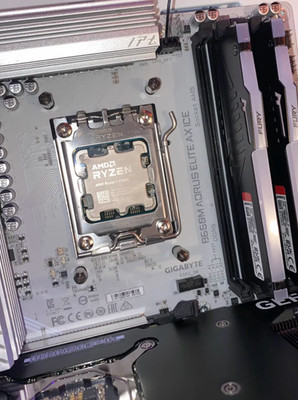 AMD Ryzen 7 7700x Prozessor (5,4 GHz, 8 Kerne, LGA 1718/Sockel AM5) Box -...