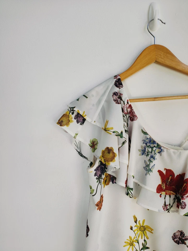 Selected Femme Size 10 Blouse One Shoulder White & Mixed Floral Print Summer - Image 3 of 4