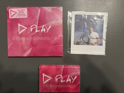 Ed Sheeran- PLAY - Deluxe CD + CASSETTE - Signed Polaroid -Limitiert Neu und OVP