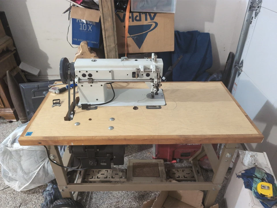Tacsew T111-155 Industrial Sewing Machine  $1,000 Or best offer - Image 2 of 4