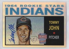 2001 Topps Archives Reserve Rookie Reprint Tommy John #ARA29 Auto tw0