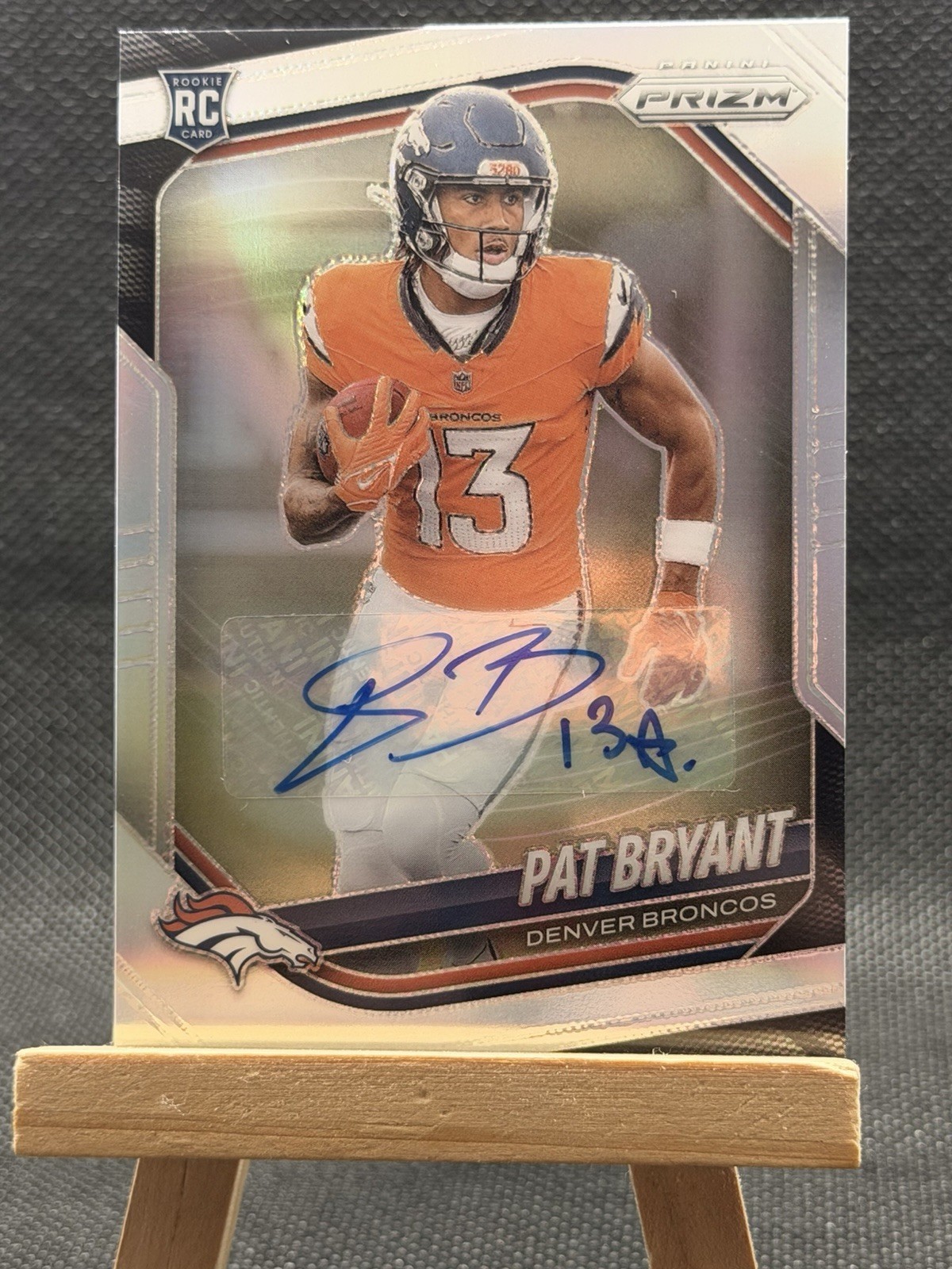 2025 Panini Prizm Silver Prizm Autographs Pat Bryant #366 Rookie Broncos Card