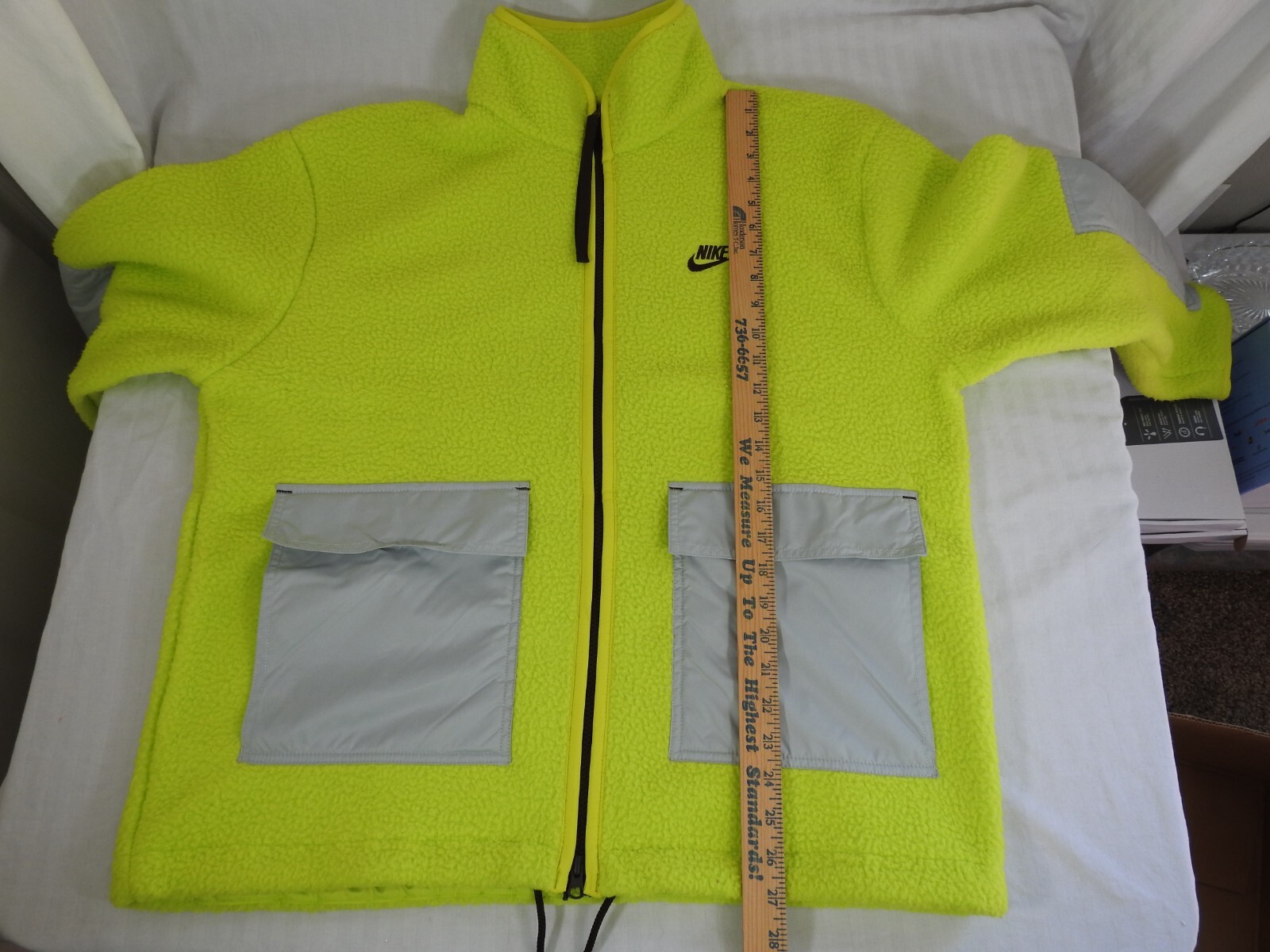 Nike Sportswear Essentials Men's Volt Yellow Full Zip Fleece Jacket. Medium. image 3