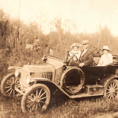 c1912 RPPC Fred And Katherine Engstrom In Old Car Flag Real Photo Postcard 
