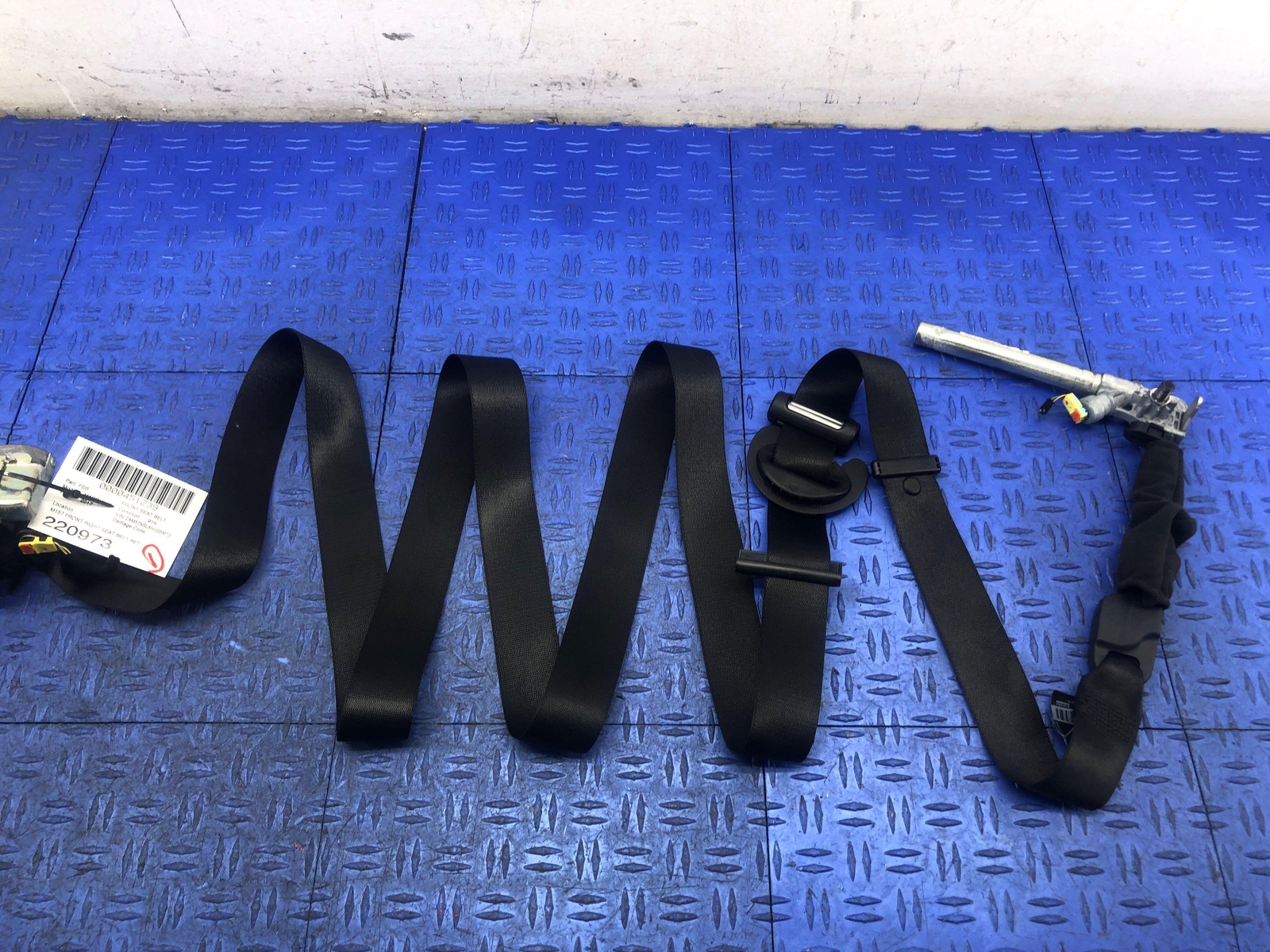 2014-2021 MASERATI GHIBLI M157 FRONT RIGHT SEAT BELT RETRACTOR BLACK 6270069500