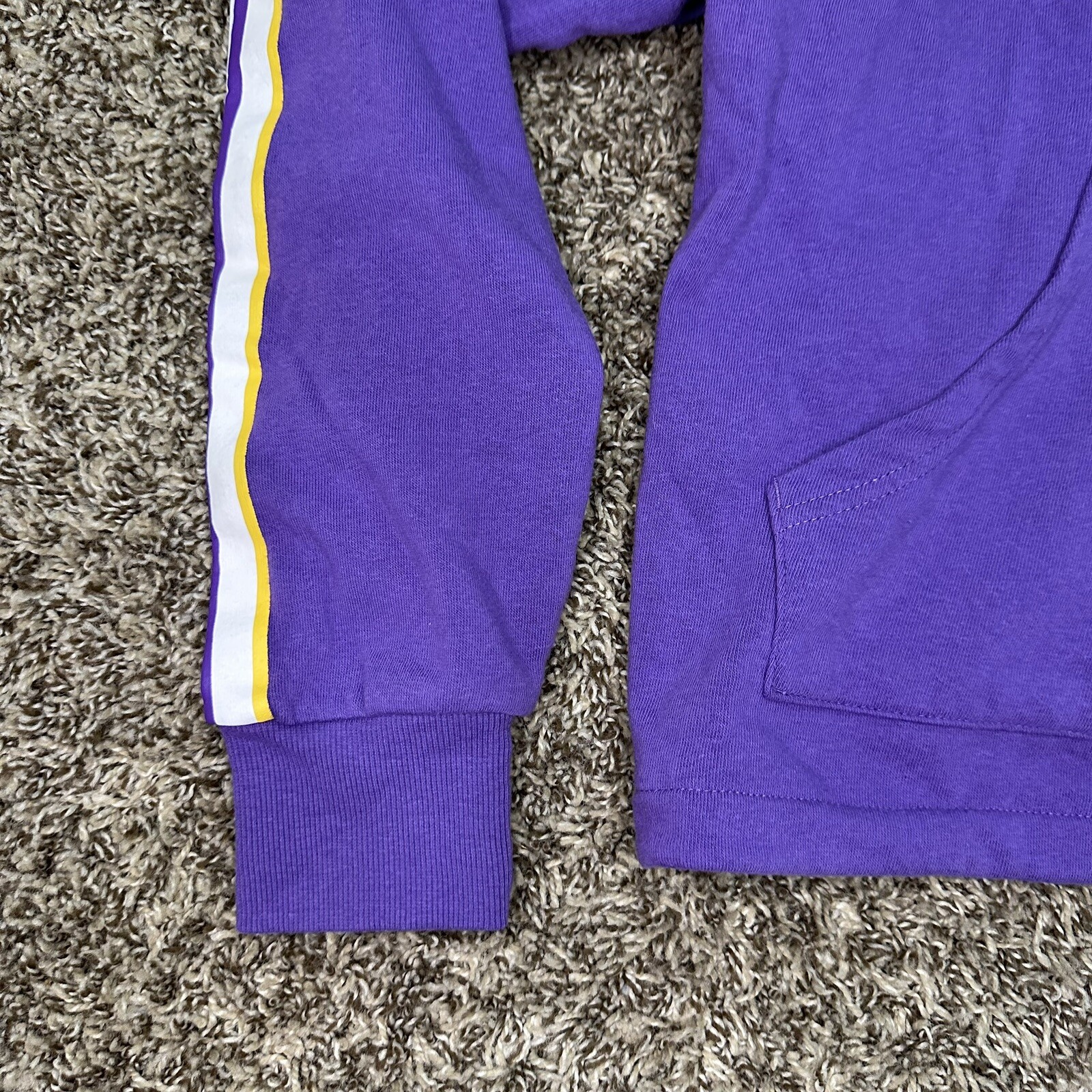 Picture 2 of 8
