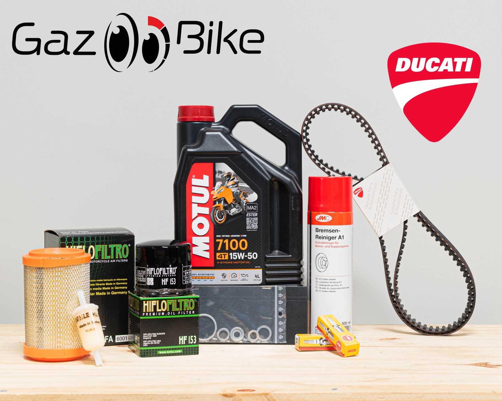 Kit vidange Motul 15W50 protège le moteur Ducati Monster 796