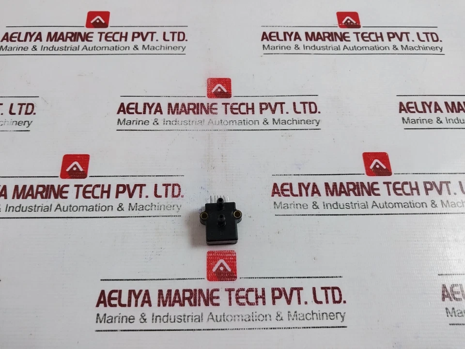 Honeywell SCX01DNC Board Mount Pressure Sensor - Image 2 of 4