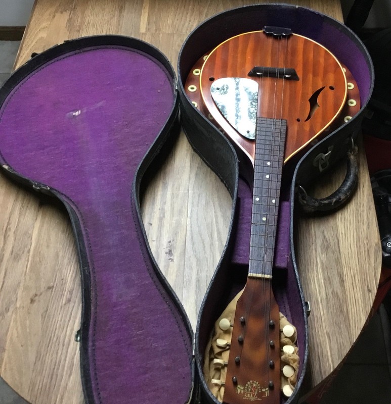 1940's Vintage Mandolin Amazing & Rare With leather case