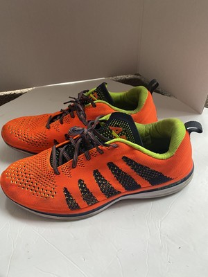 apl men's running shoes